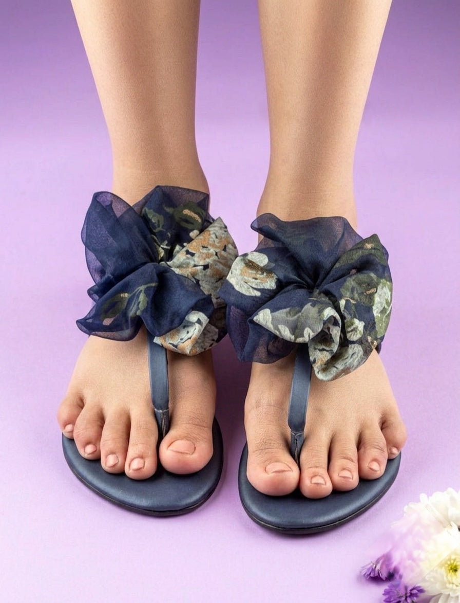 Women Navy Blue Floral Bow Flat Sandals